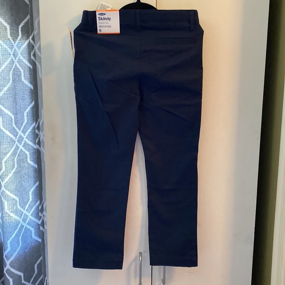 Old Navy, Navy Blue Skinny Pants Size (6) New with Tag - Picture 2 of 4